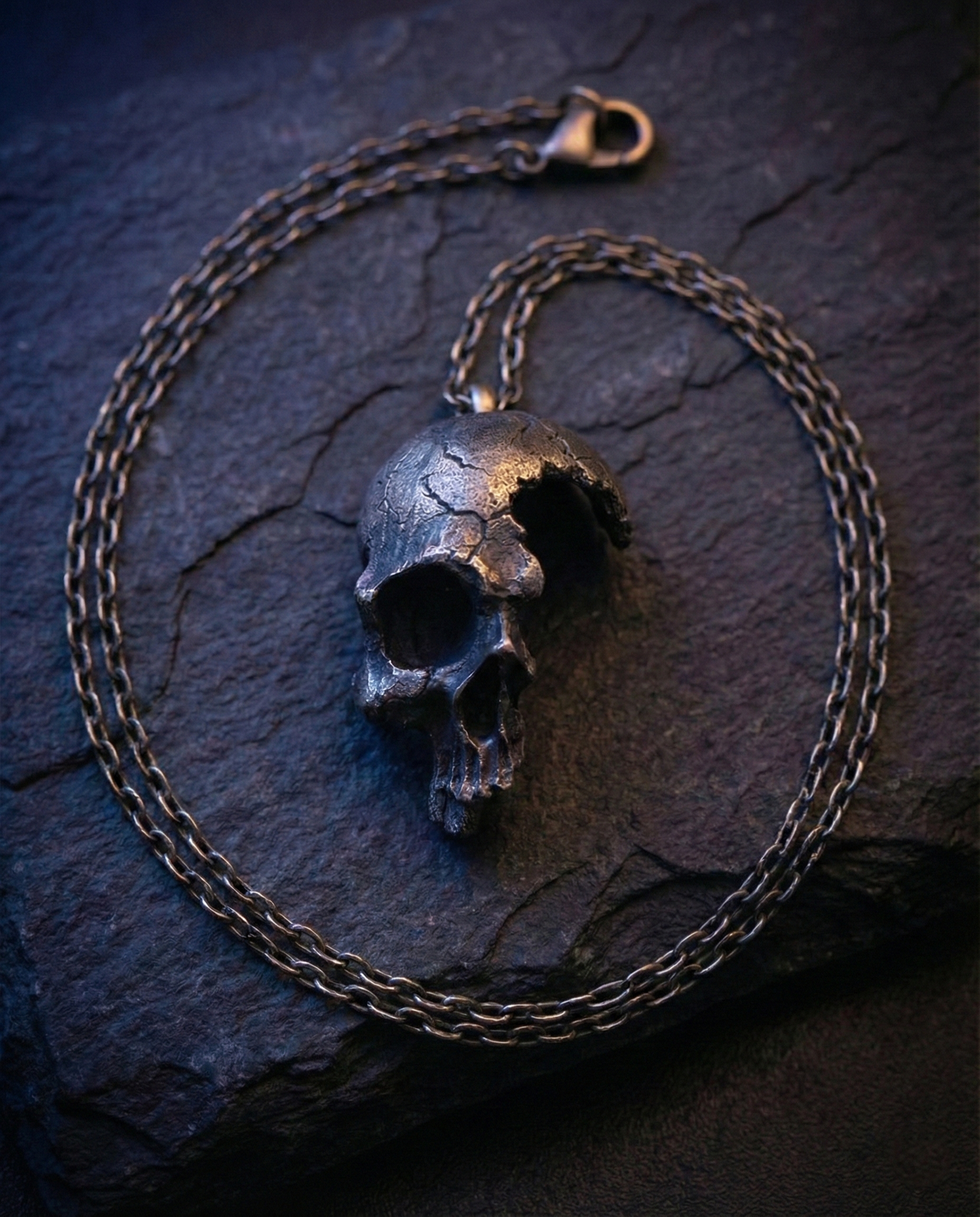 THE UNBREAKABLE SKULL