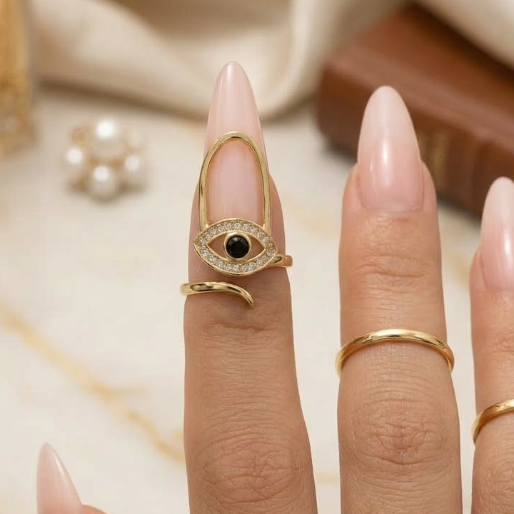 Glamour on Fingertips