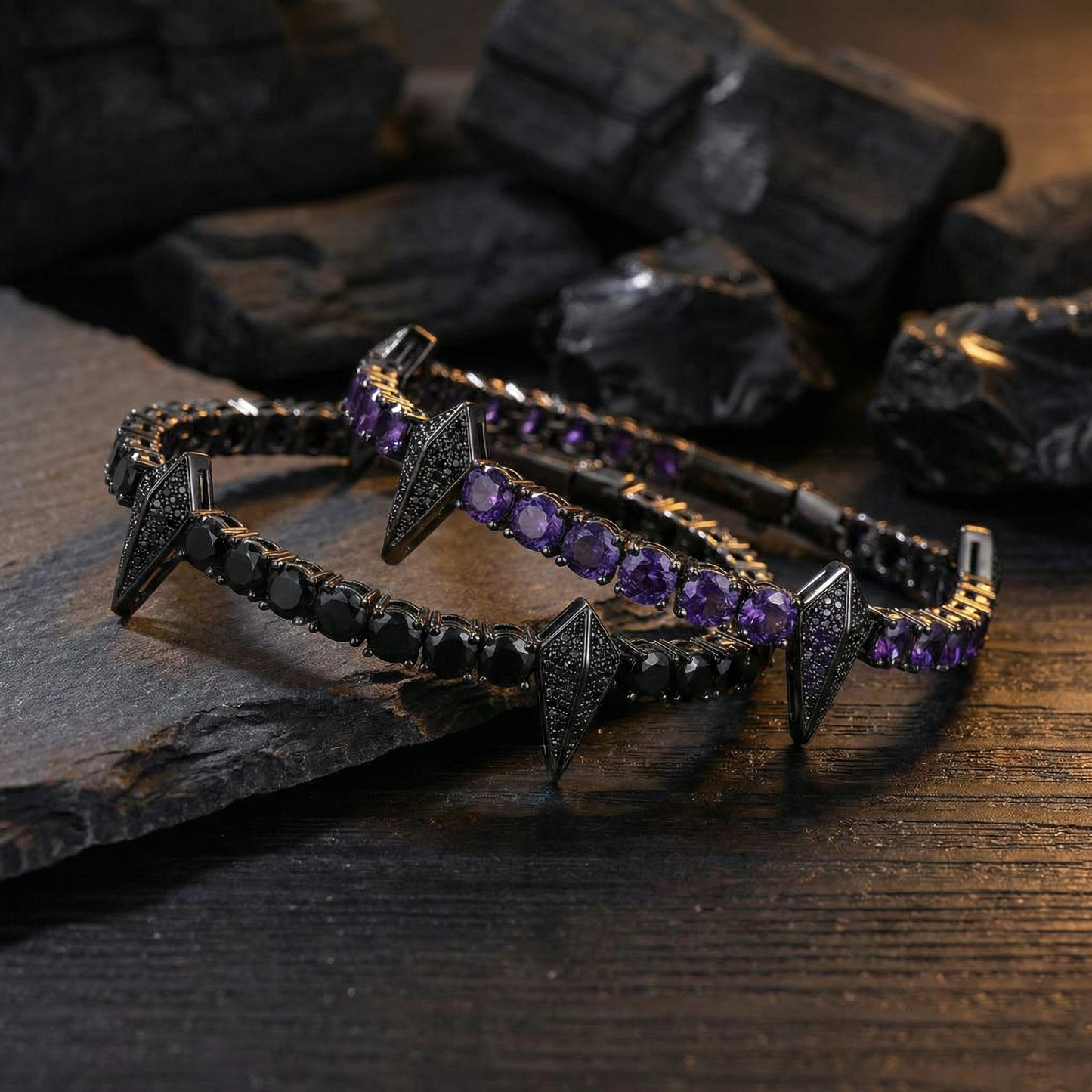 NIGHT CLAW