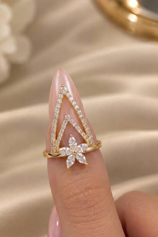 Glamour on Fingertips