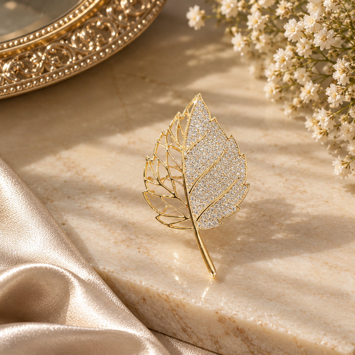 GILDED HALF-FROST LEAF
